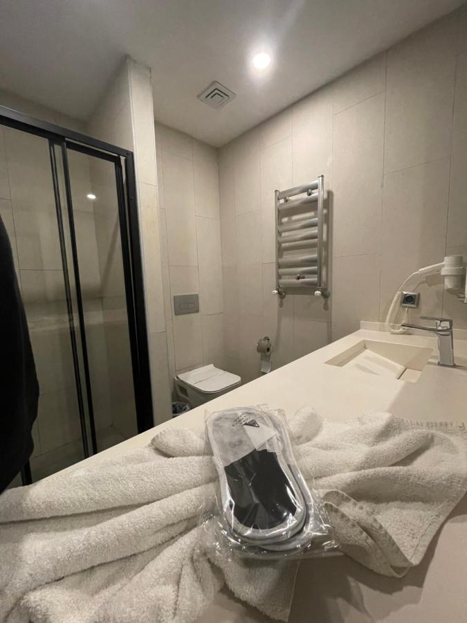 Agora Royal Hotel Istanbul Bagian luar foto